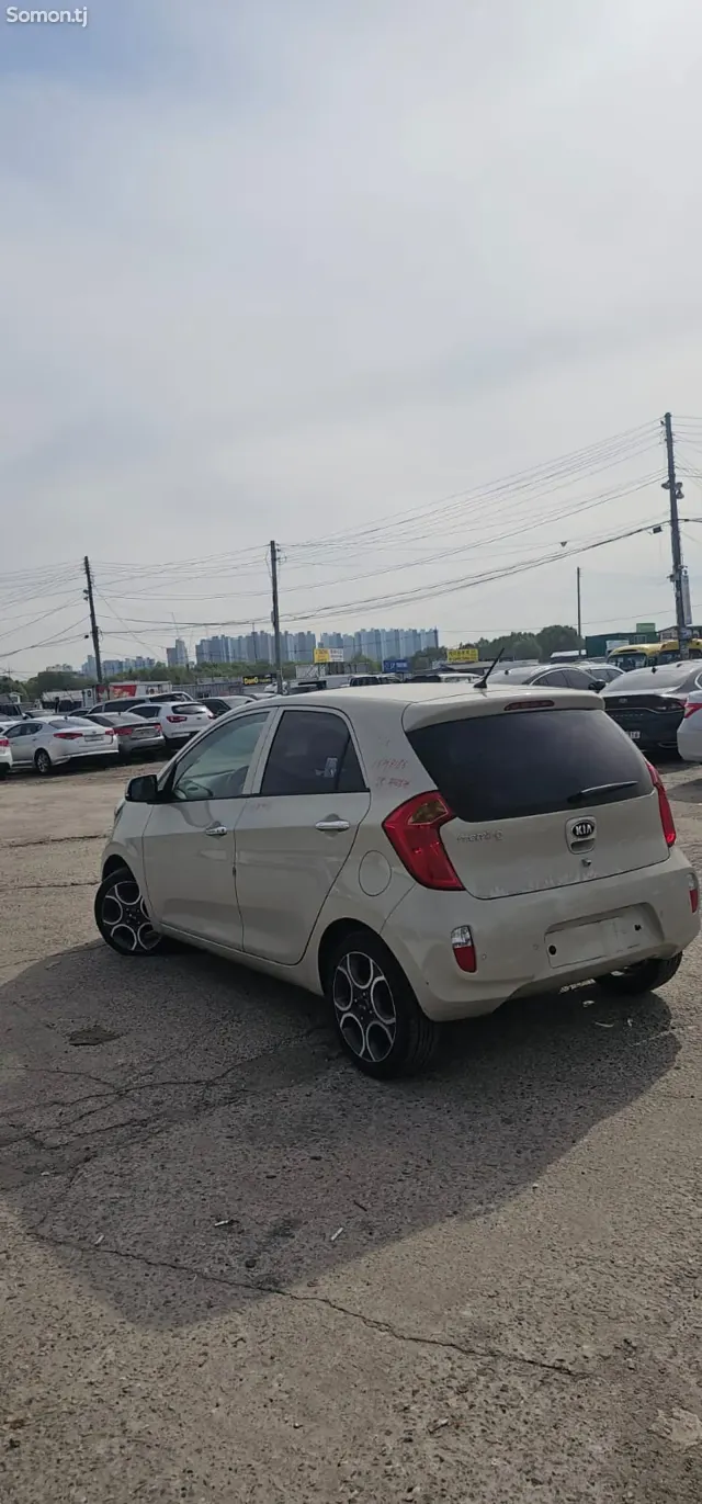 Kia Morning 2015 · 1.2 AT