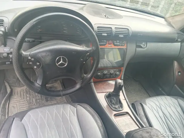 Mercedes-Benz C class 2001 · 2.0 MT