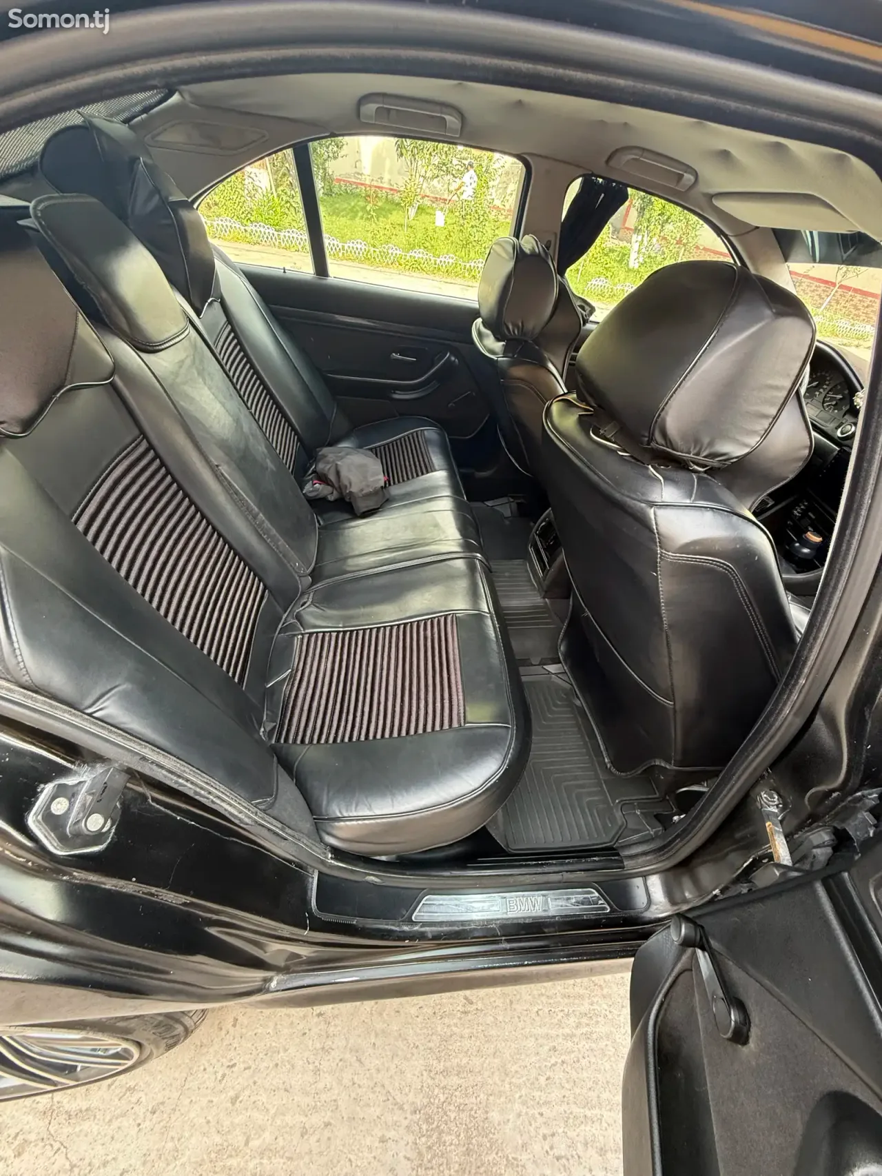 BMW 5 series 1987 · 2.5 MT