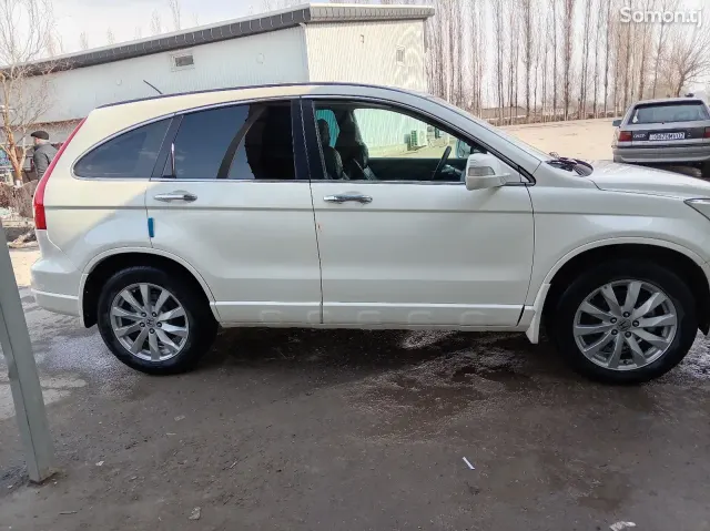 Honda CR-V 2011 · 2.4 AT