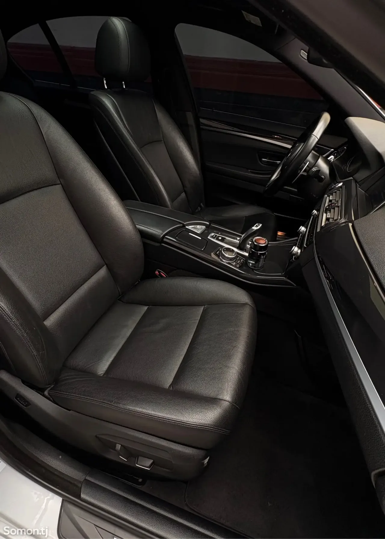 BMW 5 series 2014 · 2.0 AT