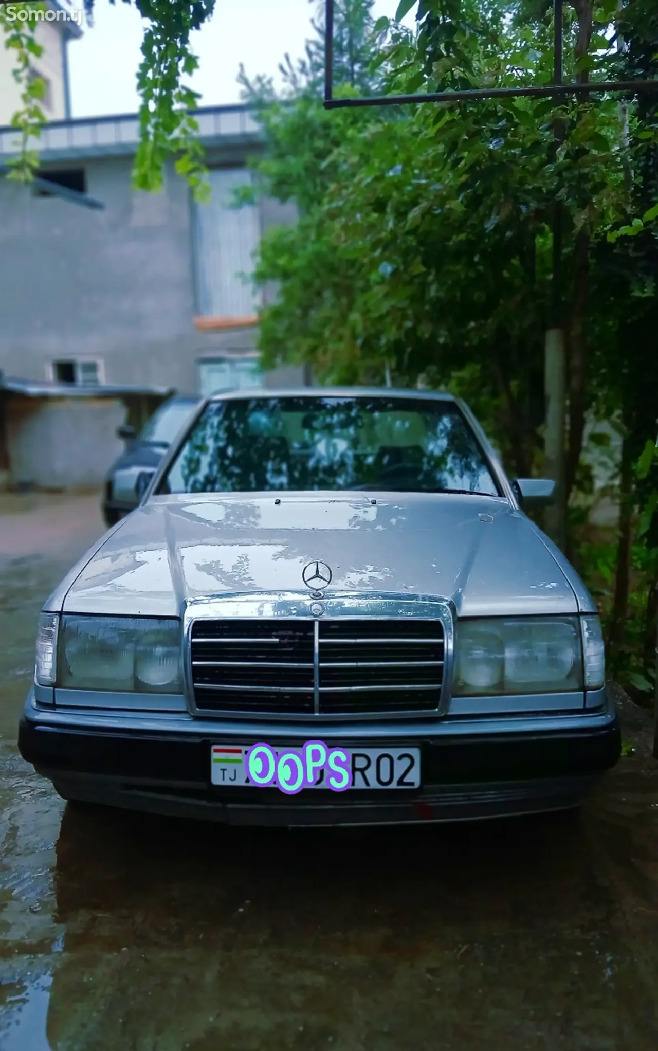 Mercedes-Benz W124 1992 · 2.0 MT