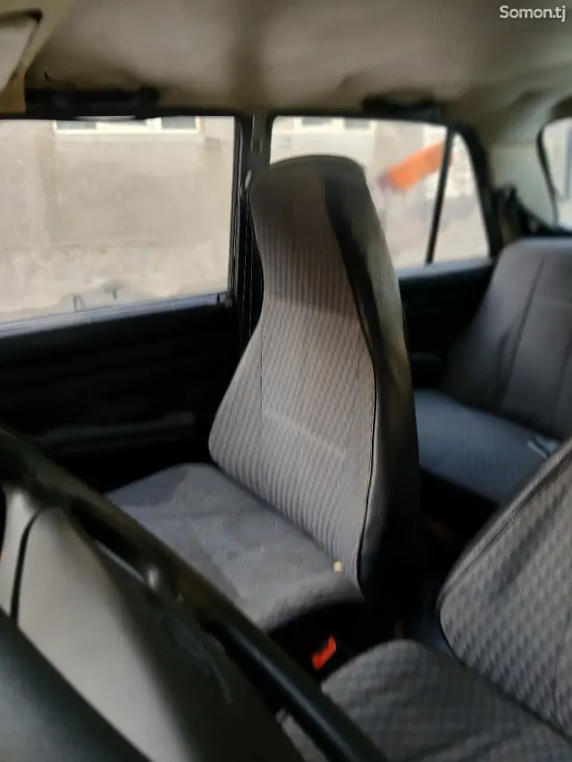 Lada (ВАЗ) 2107 2004 · 1.6 MT