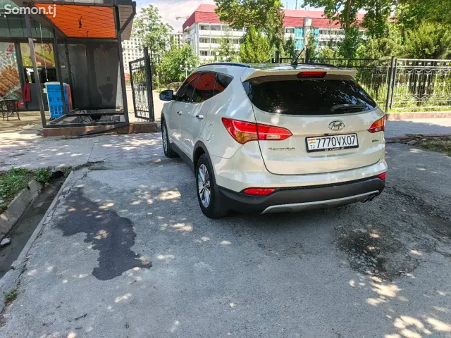 Hyundai Santa Fe 2014 · 2.0 AT