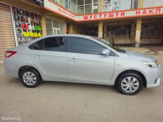Toyota Yaris 2018 · 1.5 AT
