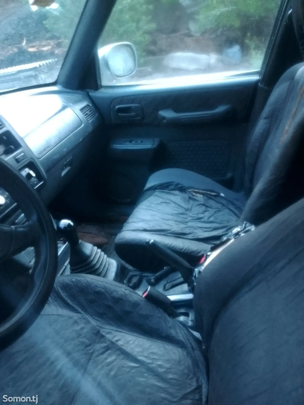 Toyota RAV 4 1999 · 2.4 MT
