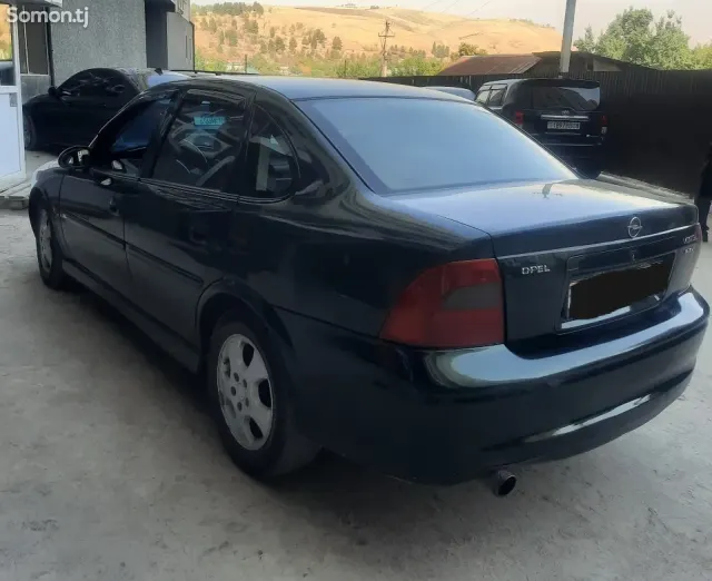 Opel Vectra B 1999 · 1.6 MT
