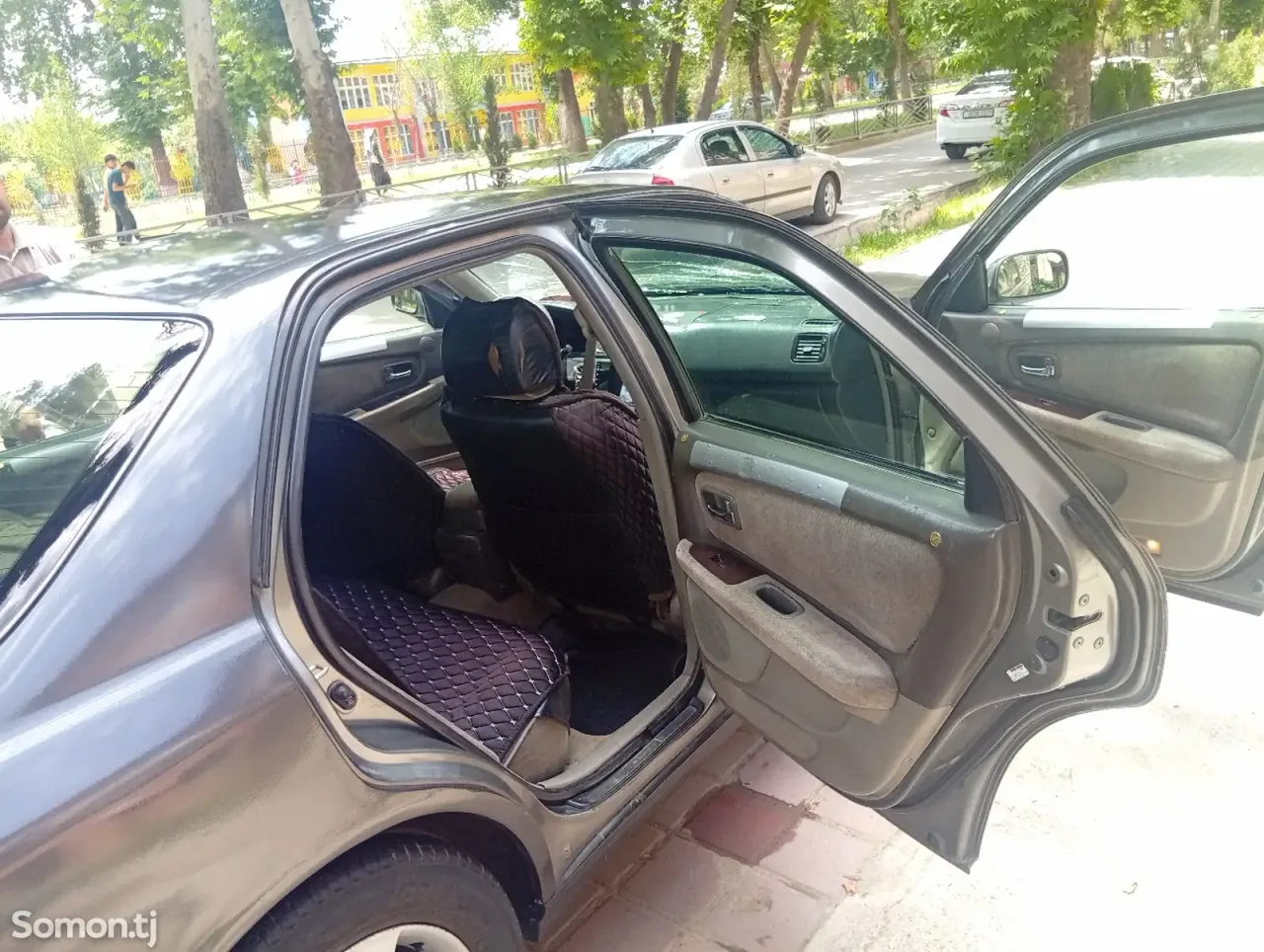 Toyota Cresta 1998 · 2.5 AT