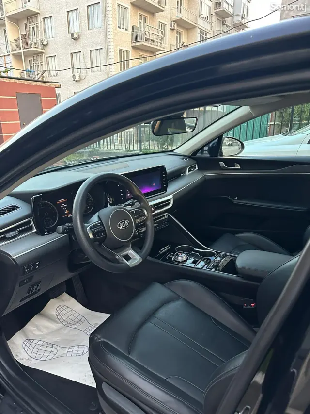 Kia K5 2020 · 2.0 AT