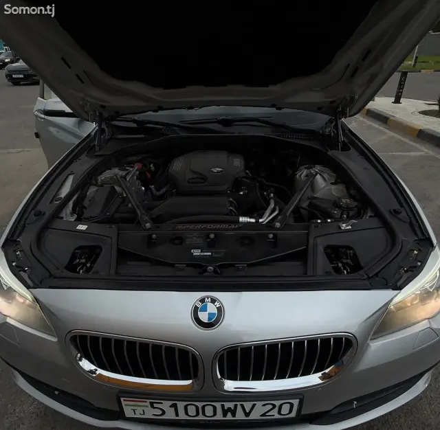 BMW 5 series 2015 · 2.0 AT