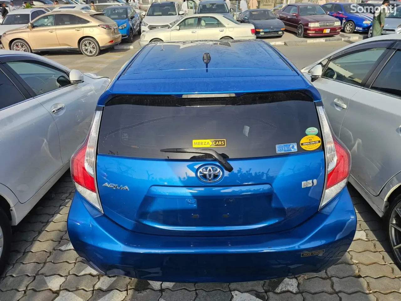 Toyota Aqua 2014 · 1.5 AT