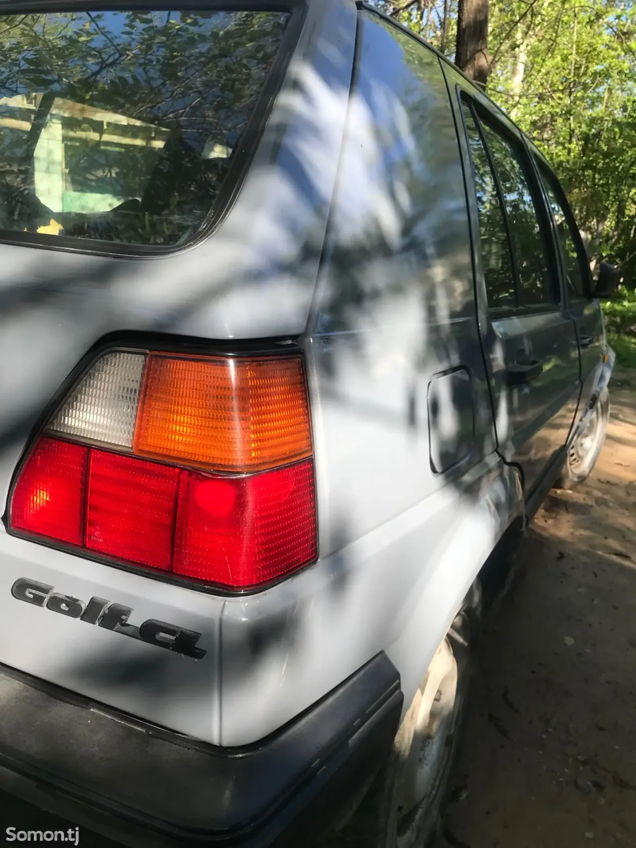 Volkswagen Golf 1989 · 1.8 MT