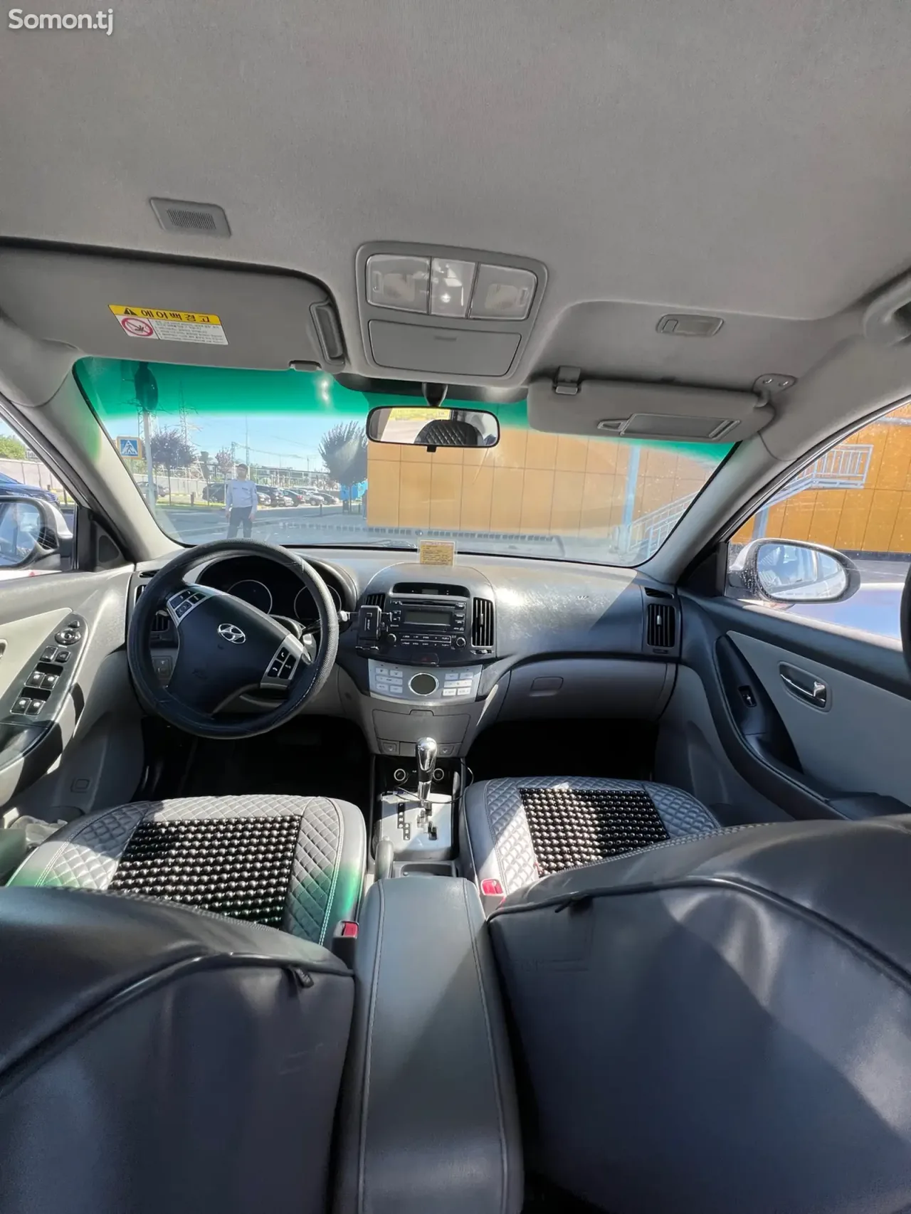 Hyundai Avante 2010 · 1.6 AT