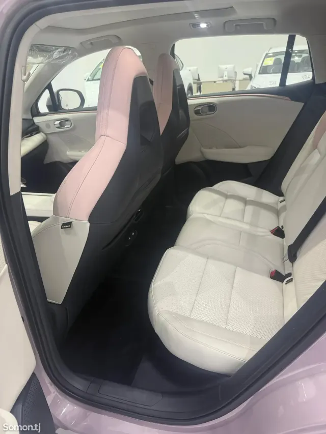 Geely Lynk & Co 06 2025 · 1.5 AT