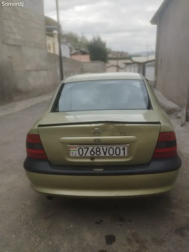 Opel Vectra B 1996 · 1.8 MT