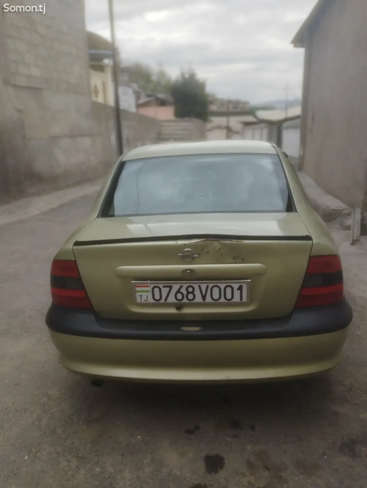 Opel Vectra B 1996 · 1.8 MT