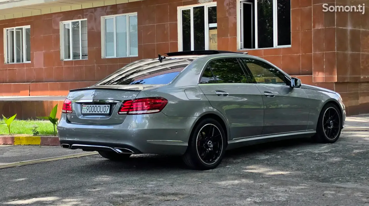 Mercedes-Benz E class 2014 · 3.0 AT
