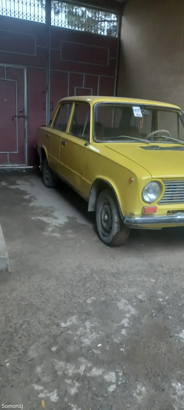 Lada (ВАЗ) 2111 1987 · 1.6 MT