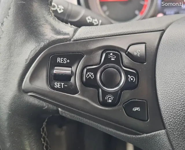 Opel Astra K 2016 · 1.0 MT