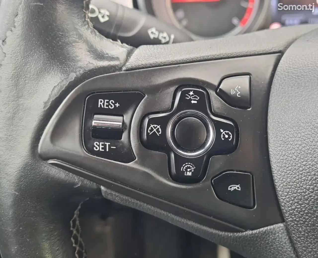 Opel Astra K 2016 · 1.0 MT