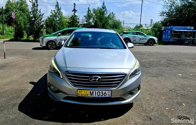 Hyundai Sonata 2015 · 2.0 AT