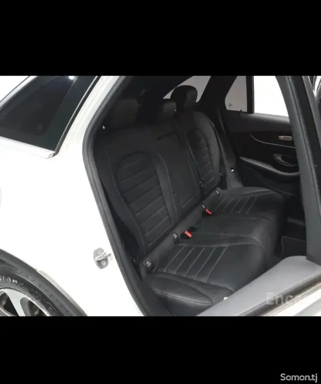 Mercedes-Benz GLC class 2016 · 2.2 AT