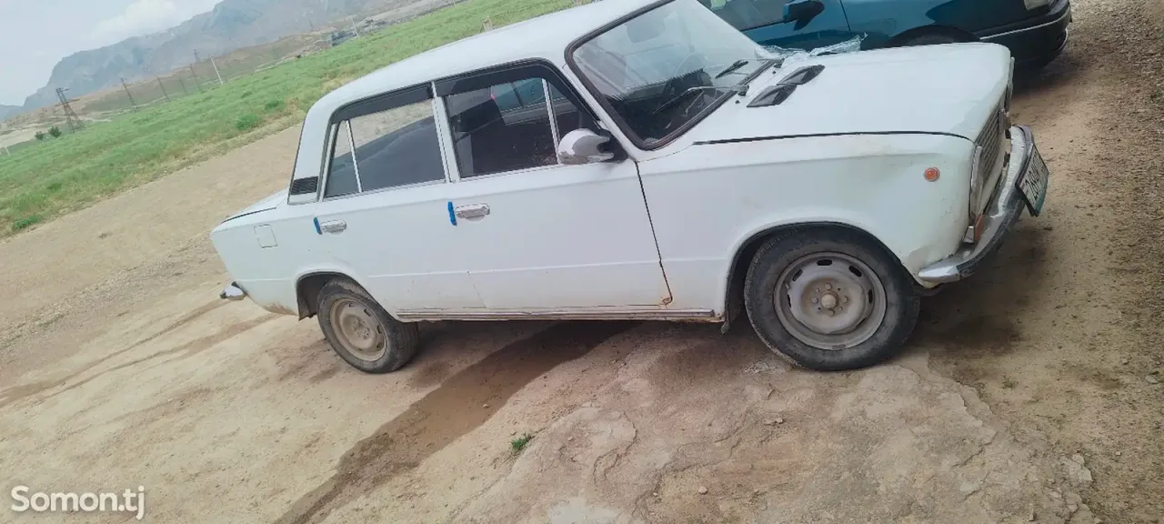 Lada (ВАЗ) 2101 1981 · 1.6 MT