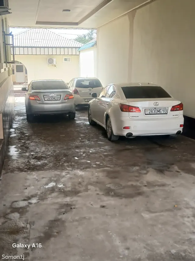 Toyota Camry 2010 · 2.4 AT