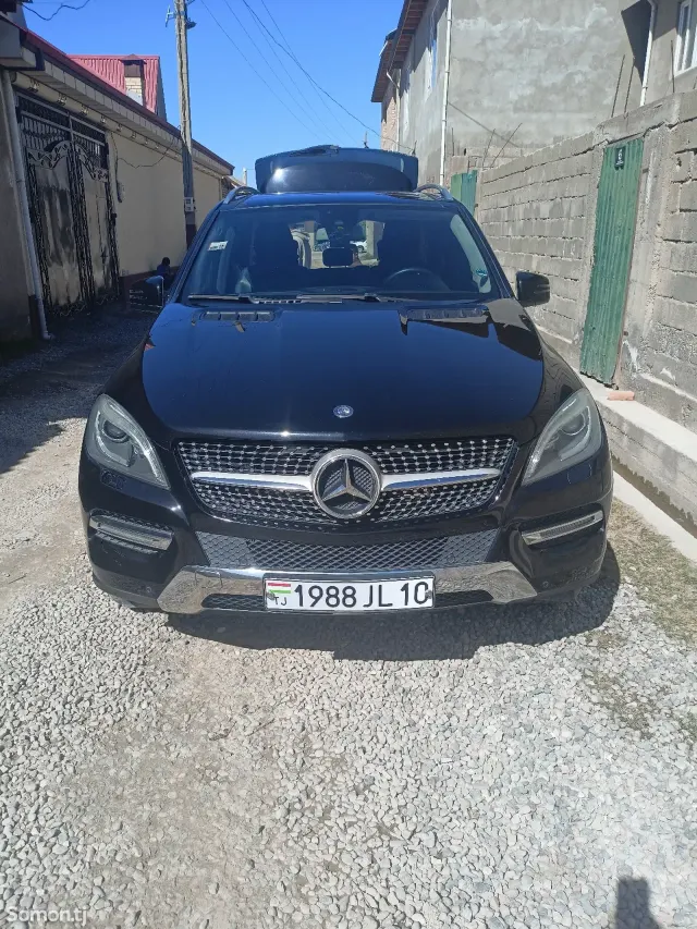 Mercedes-Benz ML class 2015 · 2.0 AT
