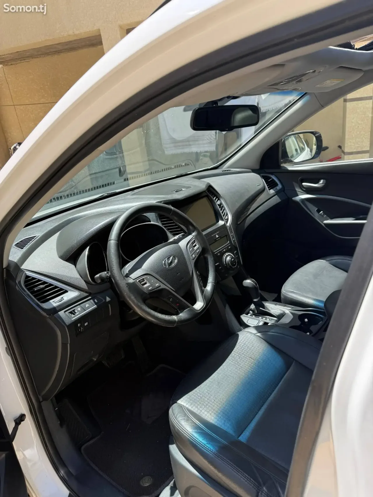 Hyundai Santa Fe 2015 · 2.4 AT
