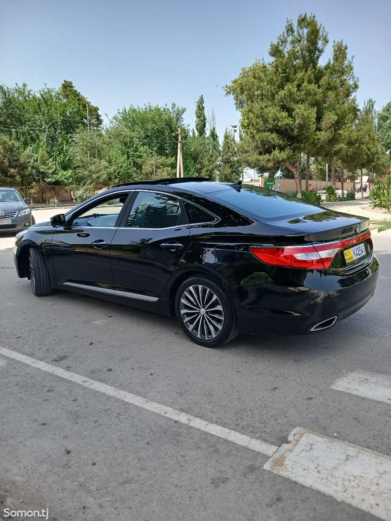 Hyundai Grandeur 2014 · 3.0 AT