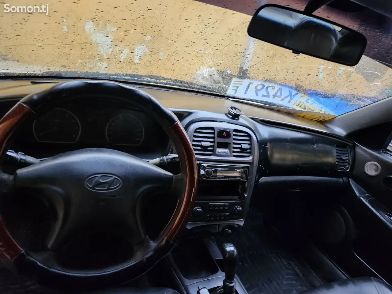 Hyundai Sonata 2002 · 2.0 MT