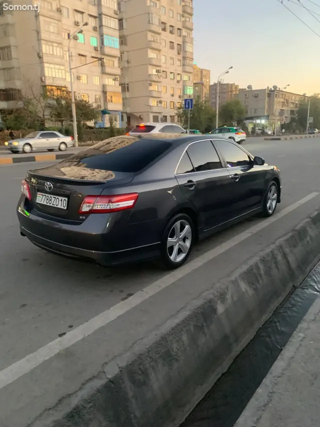 Toyota Camry 2010 · 2.5 AT