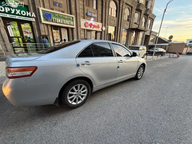 Toyota Camry 2011 · 2.5 AT