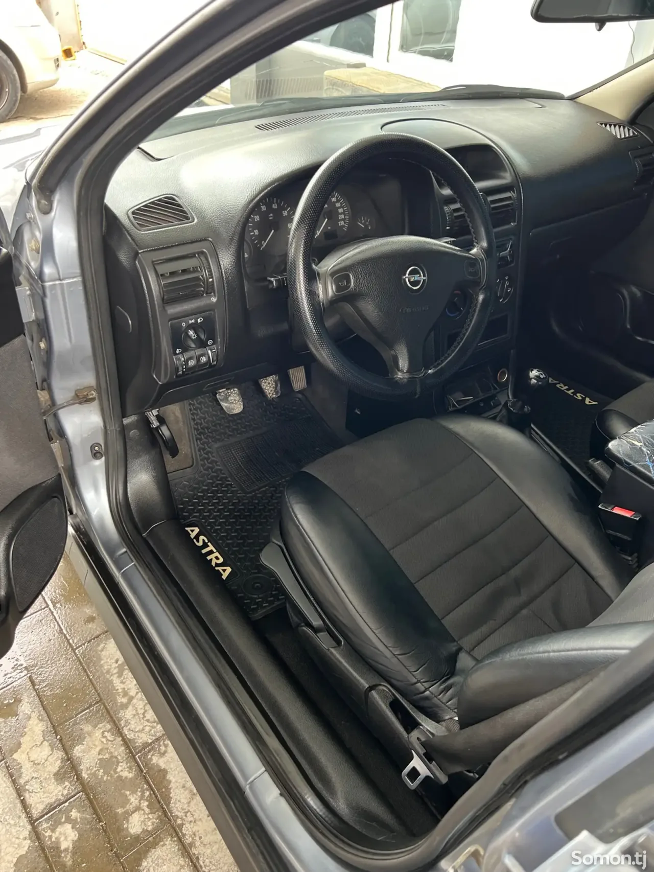 Opel Astra G 2003 · 1.6 MT