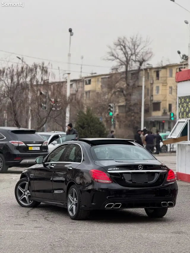 Mercedes-Benz C class 2015 · 2.0 AT