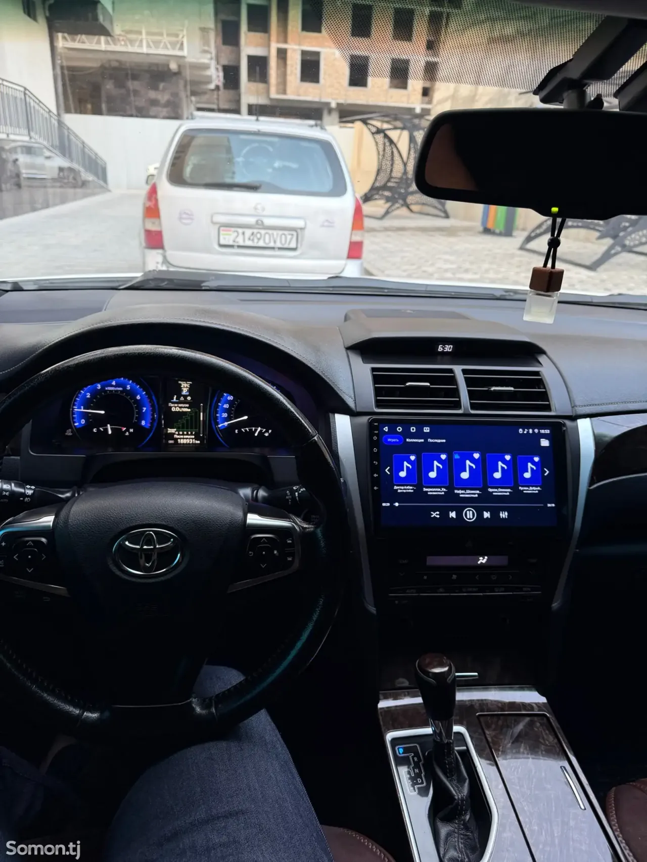 Toyota Camry 2016 · 2.5 AT