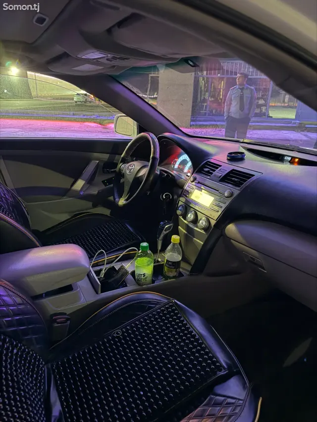 Toyota Camry 2010 · 3.5 AT