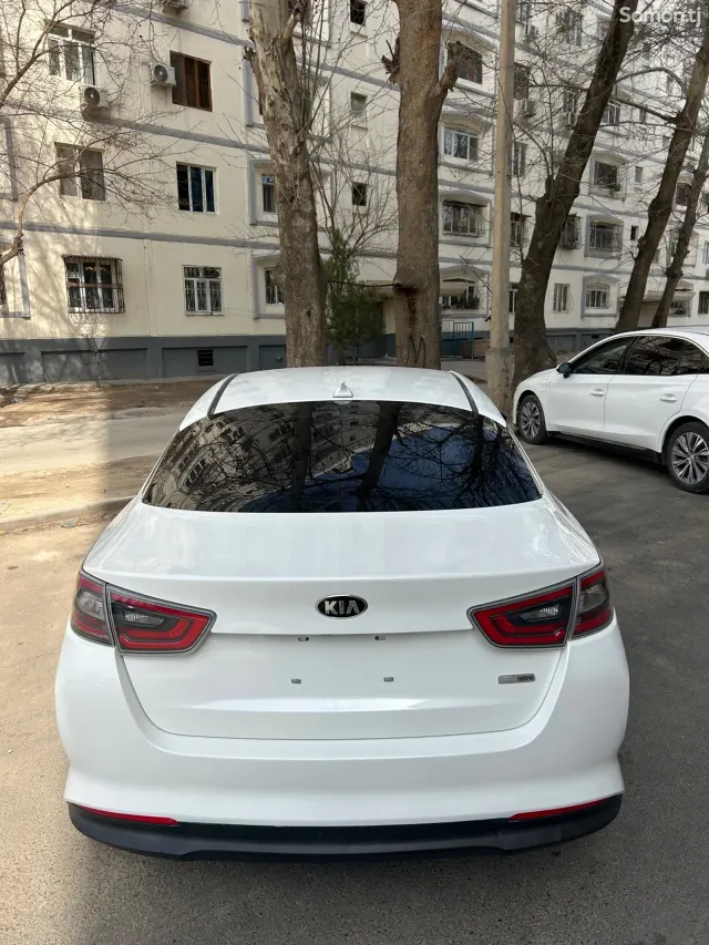 Kia Optima 2015 · 2.4 AT