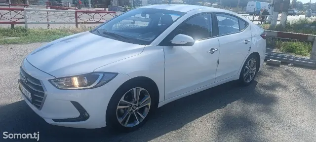 Hyundai Avante 2017 · 1.6 AT