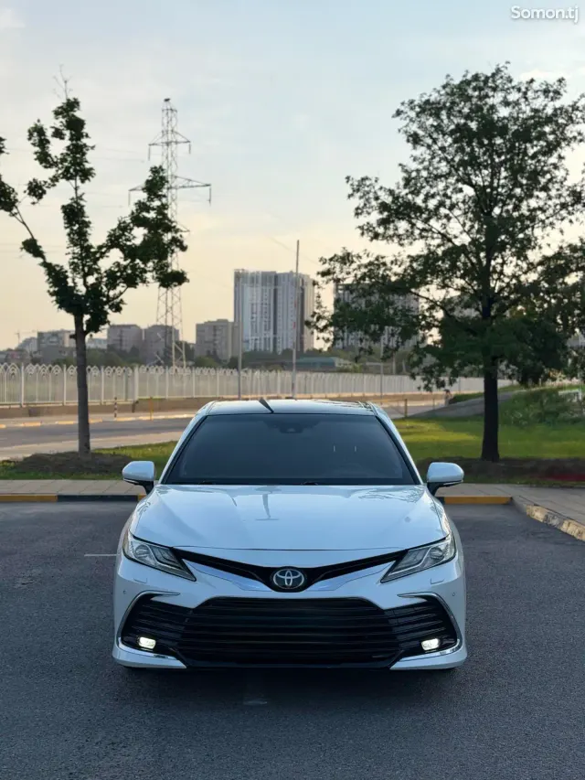Toyota Camry 2018 · 3.5 AT