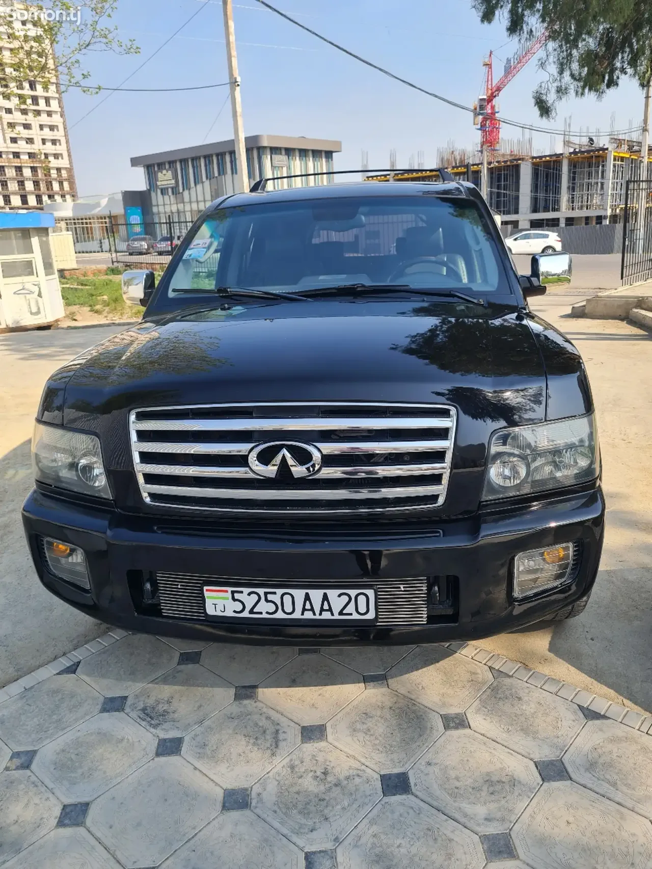Infiniti QX series 2005 · 5.6 AT