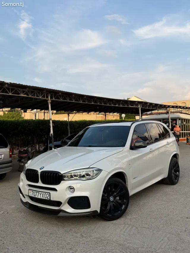 BMW X5 M 2015 · 4.0 AT