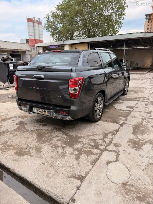 Ssang Yong Rexton 2019 · 2.2 AT