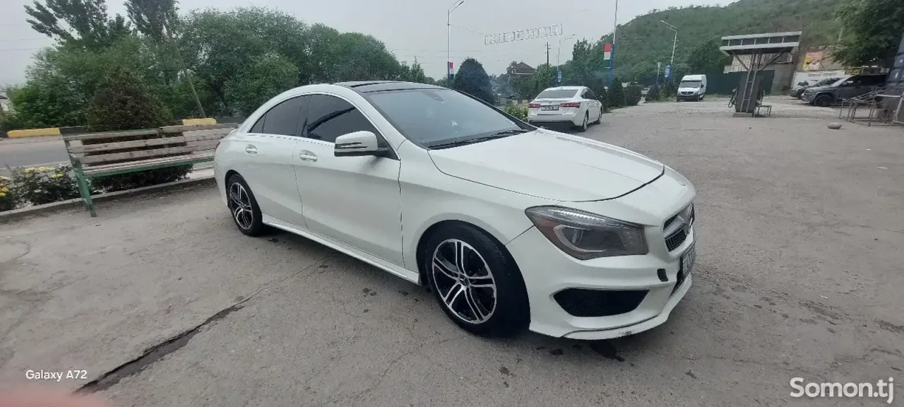 Mercedes-Benz CLA-Class 2015 · 2.0 AT