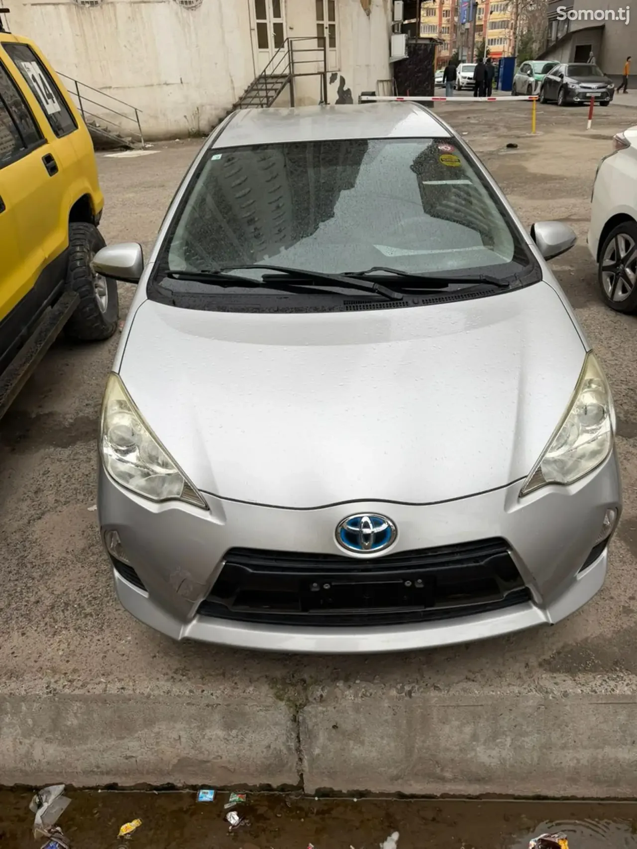 Toyota Aqua 2014 · 1.5 AT
