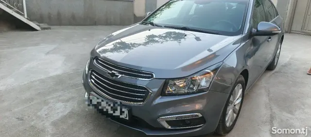 Chevrolet Cruze 2015 · 1.4 AT