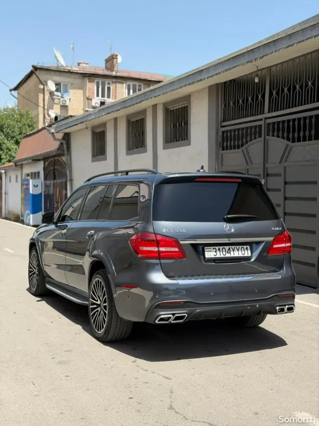 Mercedes-Benz GLS 2017 · 5.5 AT
