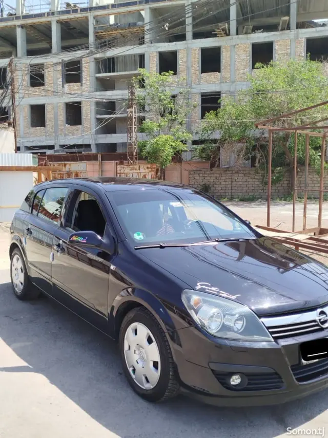 Opel Astra H 2006 · 1.4 MT