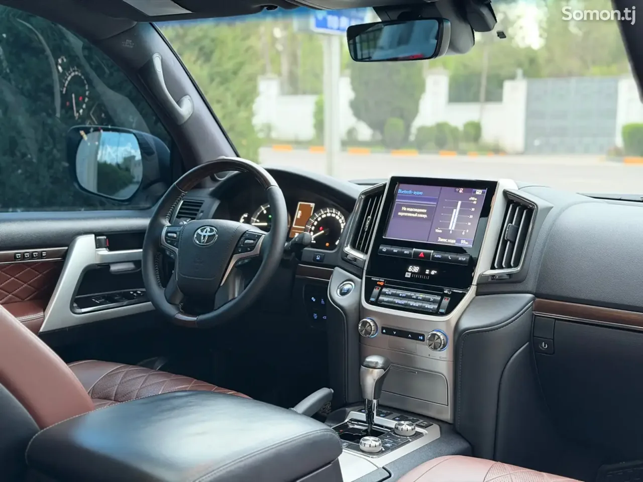 Toyota Land Cruiser 2018 · 4.5 AT